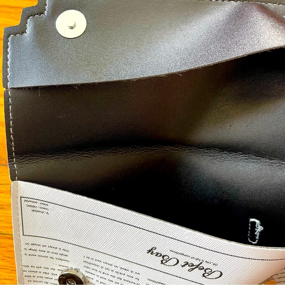 Newspaper 🗞️ Crossbody / Envelope Bag - News, Retro Handbag - Brand New! - Picture 4 of 5